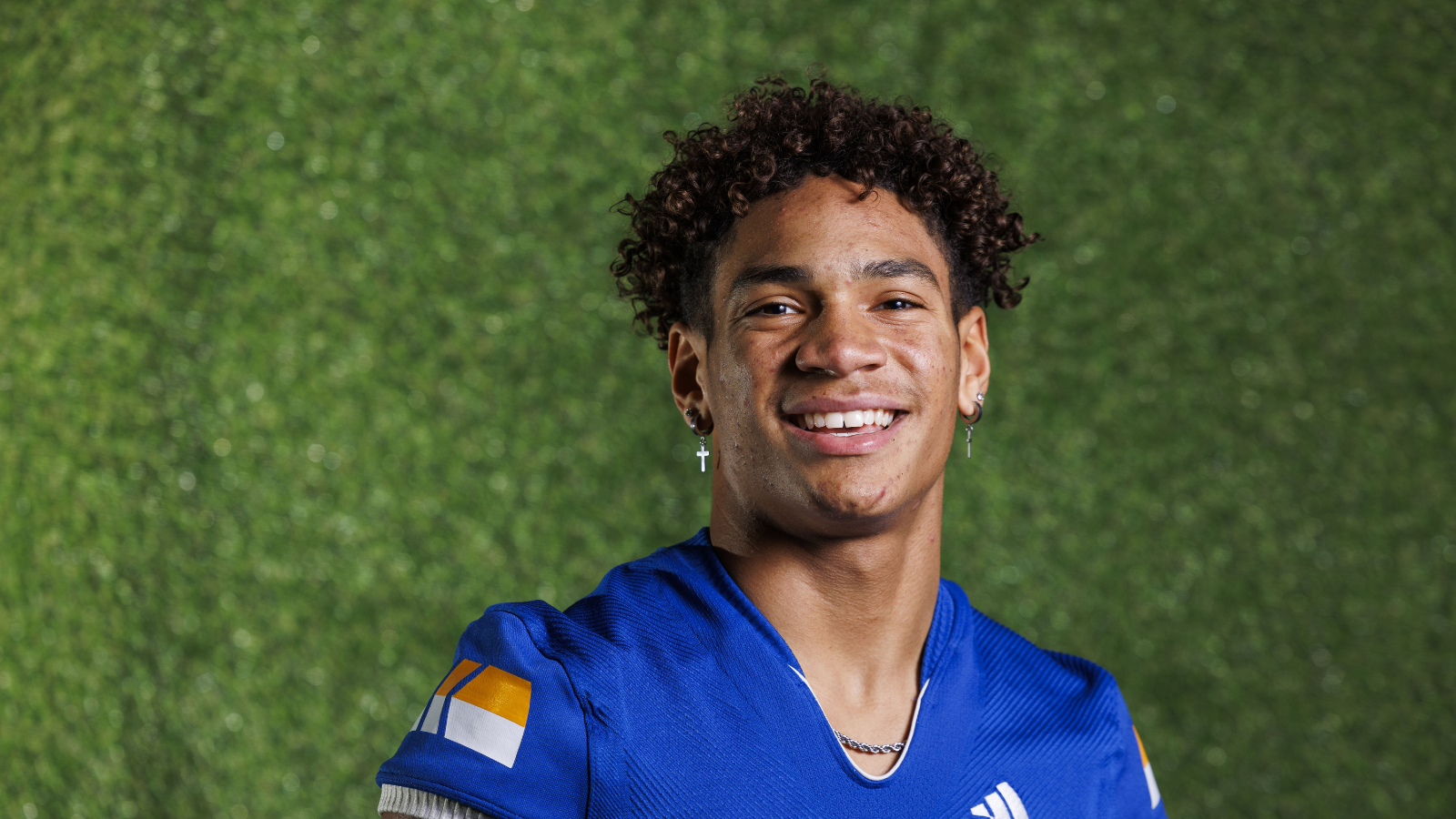 Omaha North's Darion Jones commits to Iowa over Nebraska: 'It’s a great family up there'